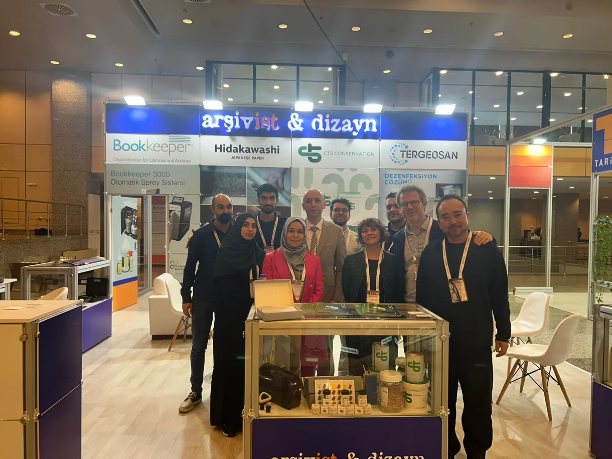 Heritage İstanbul 2024 fuarında Arşivist & Dizayn standının ürün vitrini